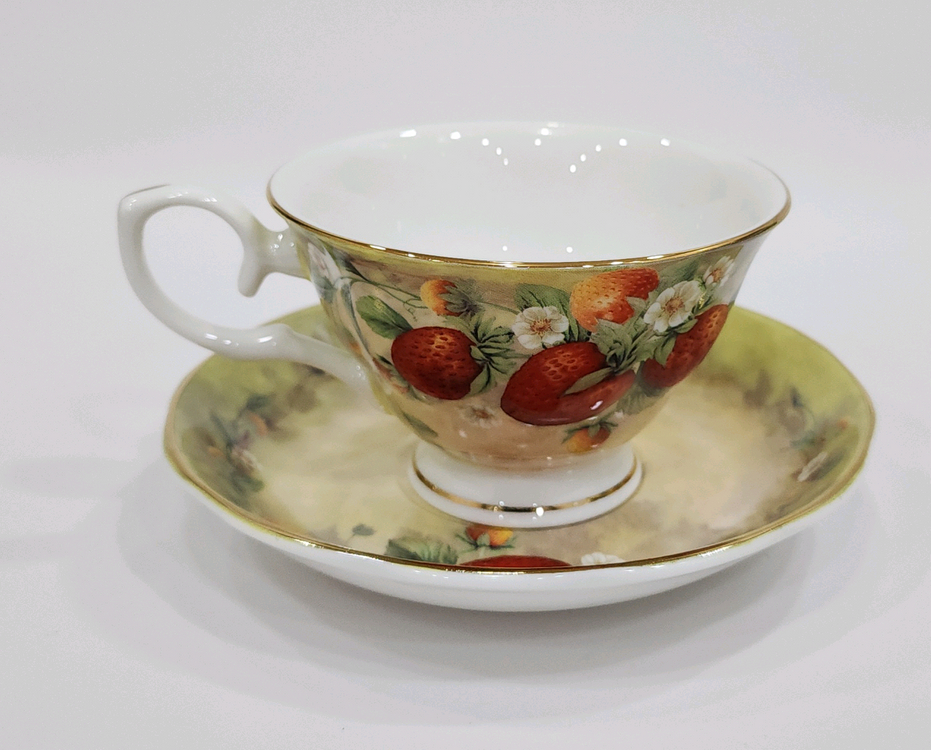 로얄스태포드 커피잔 찻잔. 이미지