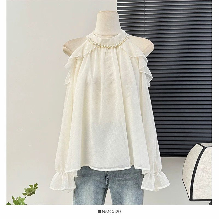 진주 목걸이 오프숄더 블라우스 이미지