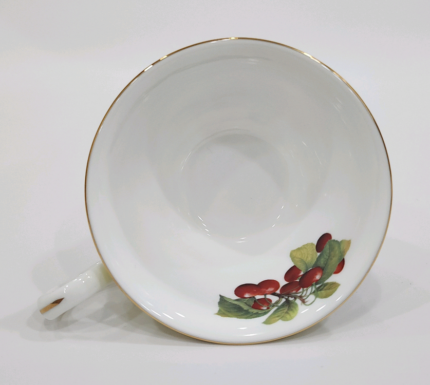 로얄스태포드 커피잔 찻잔. 이미지