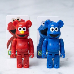베어브릭 100% 엘모,쿠키몬스터 세트.세서미 스트리트 이미지
