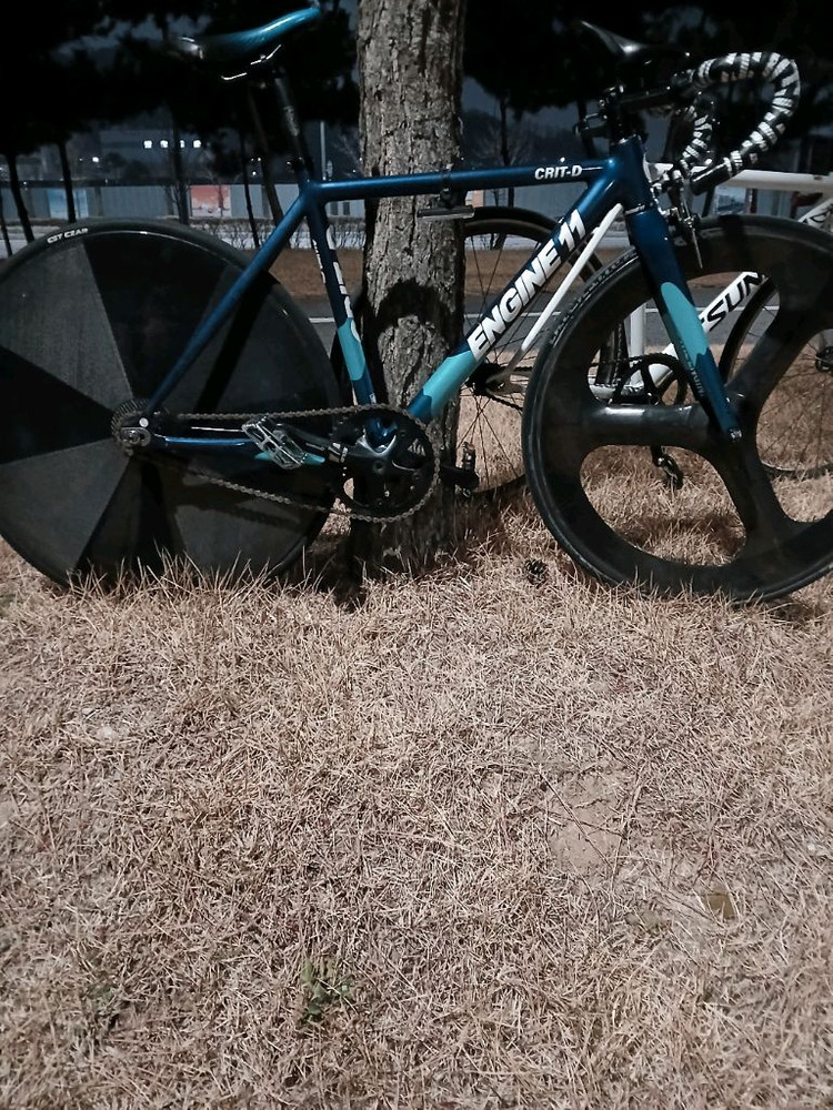 엔진11 인디고왼차로 픽시 프셋구합니다 이미지