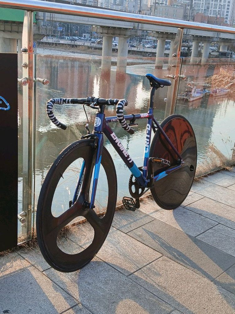 엔진11 인디고왼차로 픽시 프셋구합니다 이미지