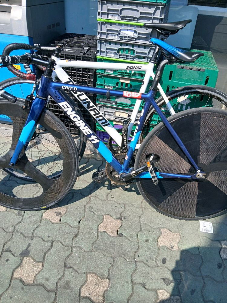 엔진11 인디고왼차로 픽시 프셋구합니다 이미지