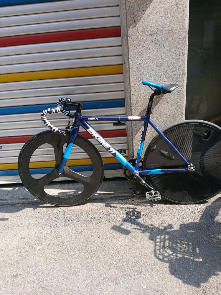 엔진11 인디고왼차로 픽시 프셋구합니다 이미지