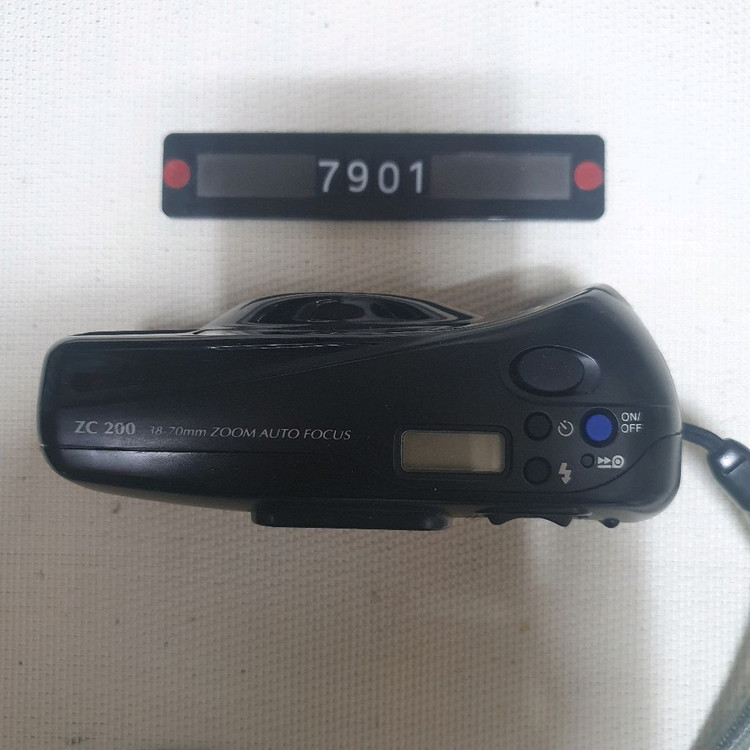 치논 줌 오토포커스 ZC 200 필름카메라 이미지