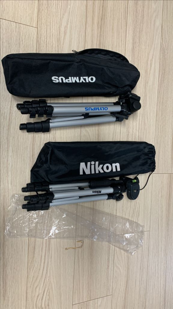 니콘 올림푸스 삼각대 2개 각각 팝니다. 이미지