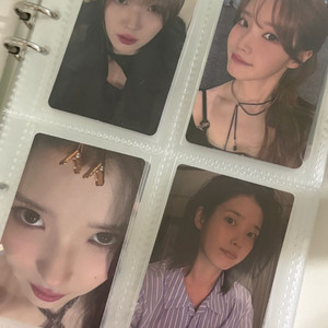 아이유 헐콘 특전 포카 이미지