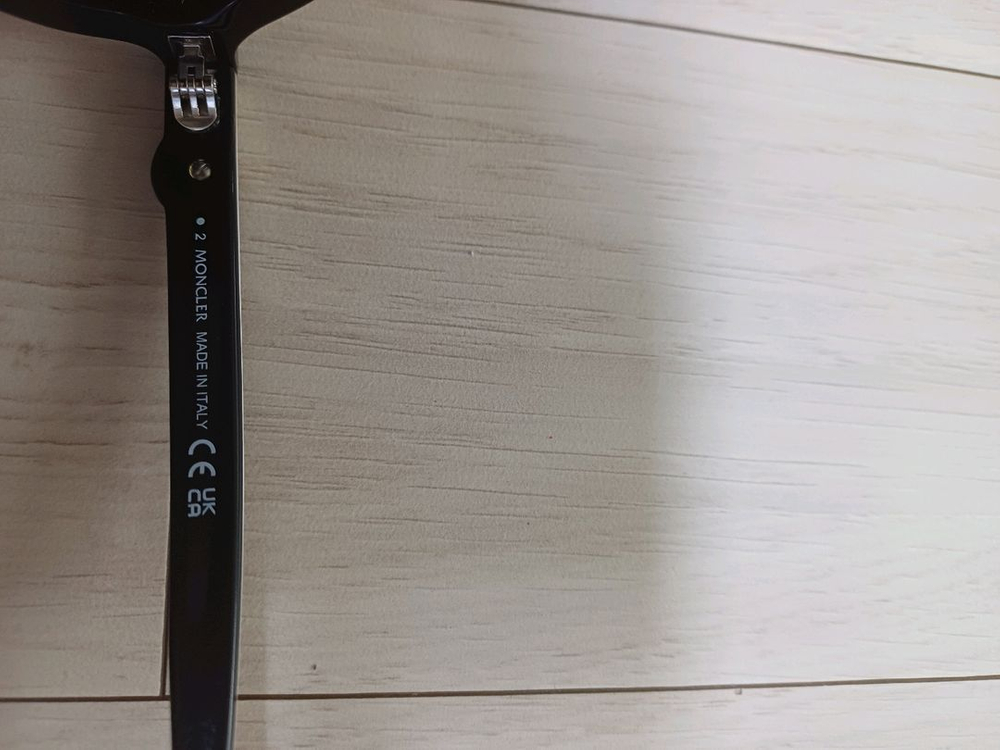 몽클레어 블랙 선글라스 이미지