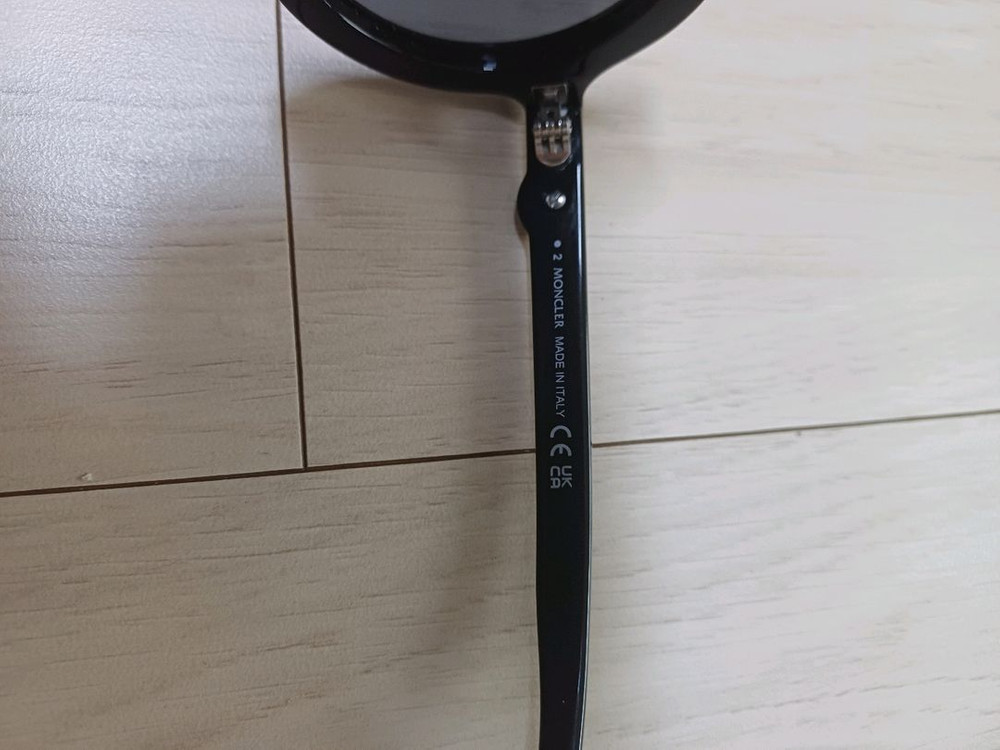 몽클레어 블랙 선글라스 이미지