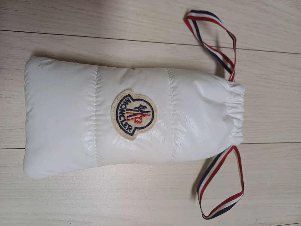 몽클레어 블랙 선글라스 이미지