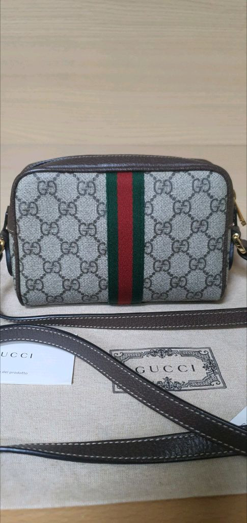 구찌 오피디아 크로스백/카메라백 미니 정품S급(감정O)프라다루이비통디올고야드샤넬셀린느보테가생로랑발렌시아가버버리가방 이미지