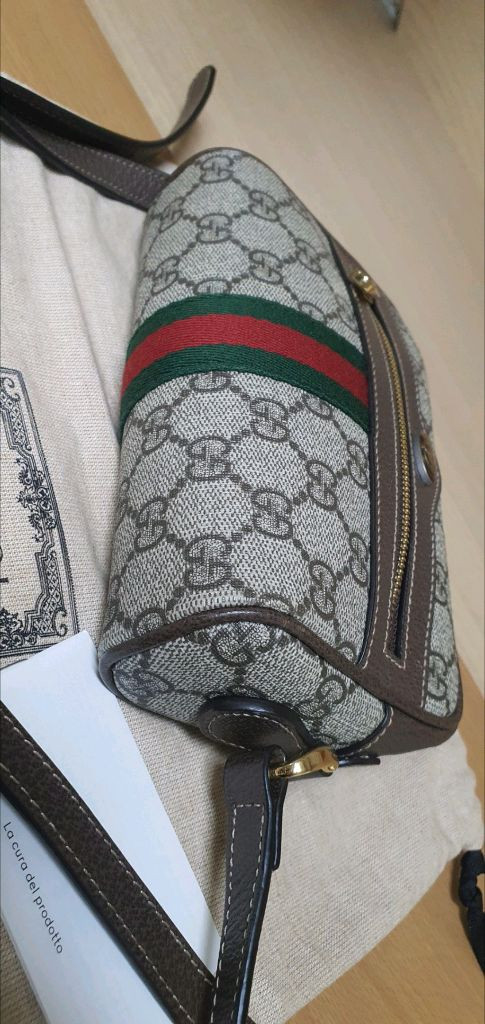 구찌 오피디아 크로스백/카메라백 미니 정품S급(감정O)프라다루이비통디올고야드샤넬셀린느보테가생로랑발렌시아가버버리가방 이미지