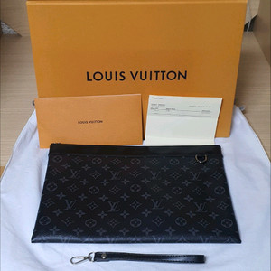 루이비통 이클립스 클러치백 정품S급(영수증O)구찌프라다루이비통디올고야드샤넬셀린느보테가생로랑발렌시아가버버리가방 이미지