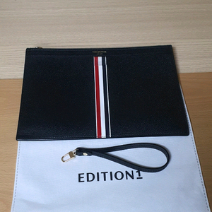 톰브라운 클러치백/파우치백 스몰 정품A급(감정O)구찌프라다루이비통디올고야드샤넬셀린느보테가생로랑발렌시아가버버리가방 이미지