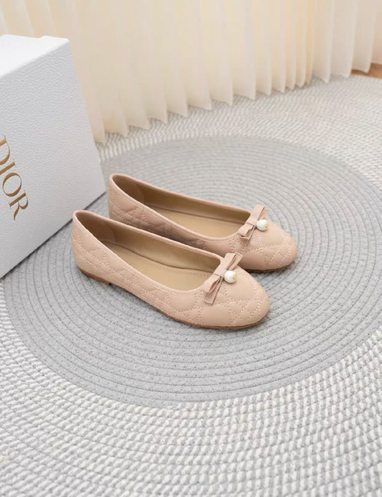 디올 발레리나 플랫 슈즈 까나쥬 이미지