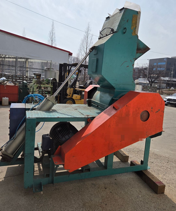 분쇄기 파쇄기 공업용 플라스틱 평날 50마력 판매 이미지