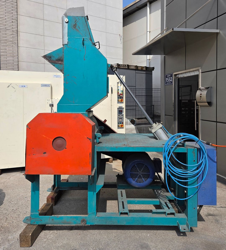 분쇄기 파쇄기 공업용 플라스틱 평날 50마력 판매 이미지