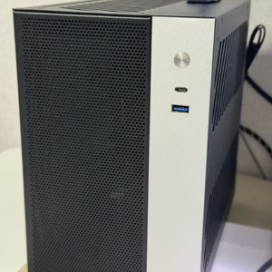 Ryzen 5 9600X SFF 데스크탑 5060 추가 가능 이미지