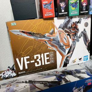 반다이 초합금 DX 마크로스 델타 vf-31e 지그프리드 이미지