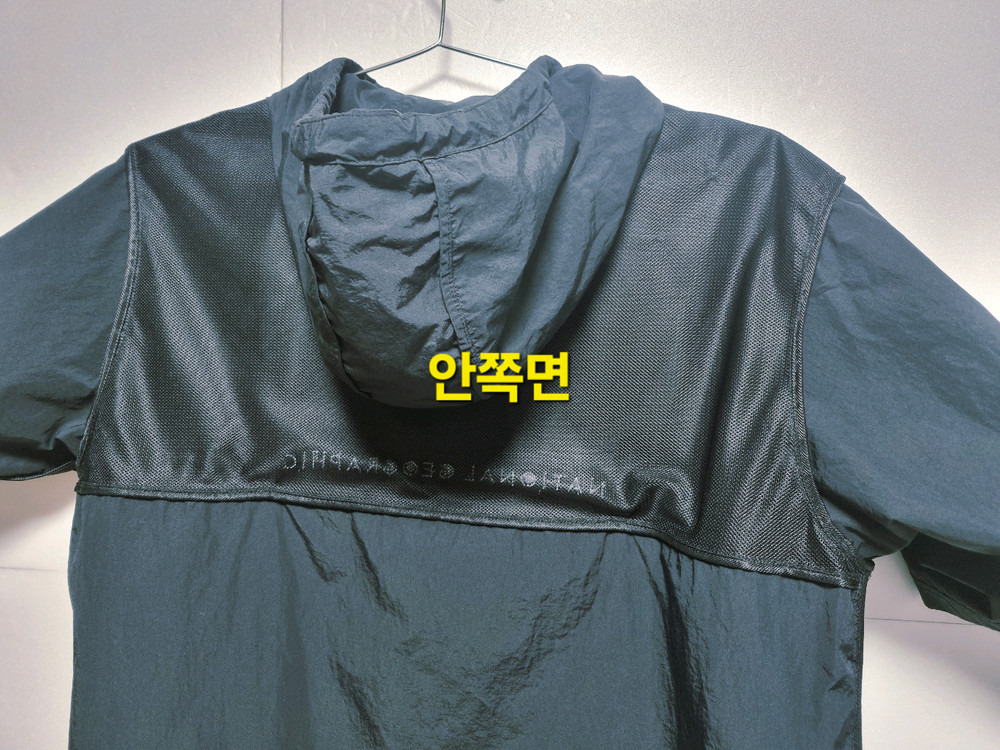 남성 2022 내셔널지오그래픽 와펜 반팔 우븐 아노락 바람막이 코프코어 이미지