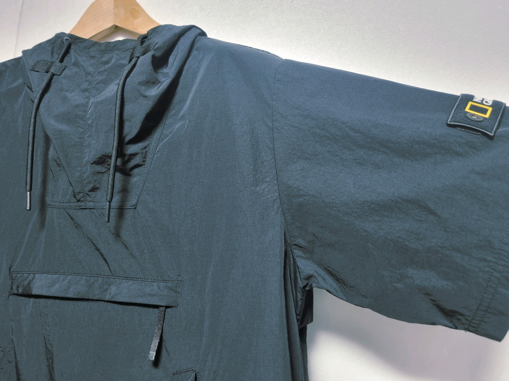 남성 2022 내셔널지오그래픽 와펜 반팔 우븐 아노락 바람막이 코프코어 이미지