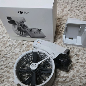 dji 플립(본체신품) 플라이모어 + 케어리프레쉬 (조종기별도) 이미지