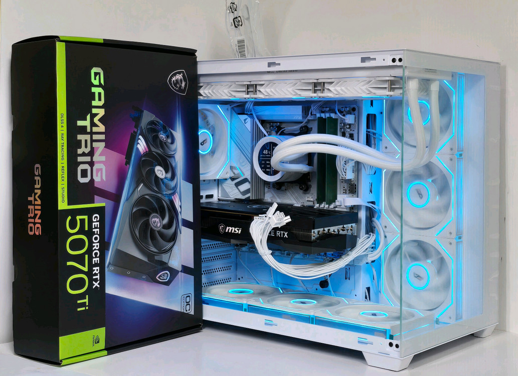 (새제품 화이트)9800X3D, RTX5070Tl, B850M, 수랭쿨러, 850W GOLD, 방송게이밍컴퓨터본체 이미지