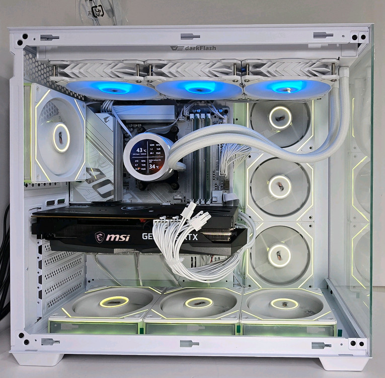 (새제품 화이트)9800X3D, RTX5070Tl, B850M, 수랭쿨러, 850W GOLD, 방송게이밍컴퓨터본체 이미지
