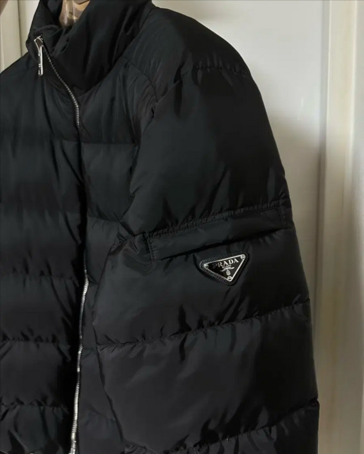 [48]프라다 리나일론 블랙 숏 패딩 sgb112 이미지