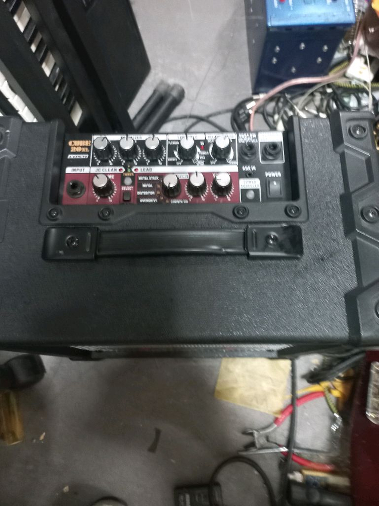 로랜드 큐브 20XL 일렉기타 앰프 이미지