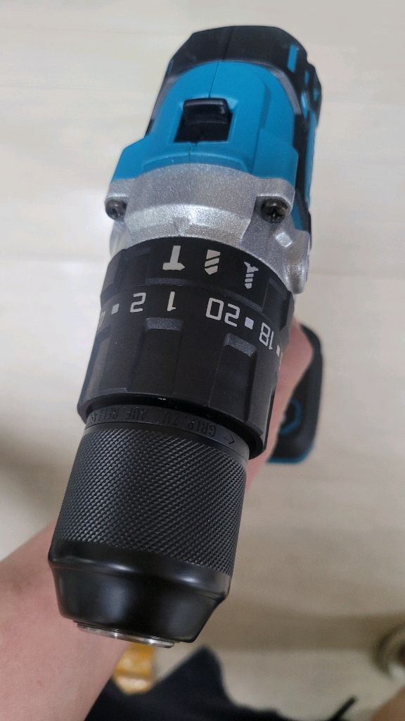 충전 전동드릴 팝니다. 이미지