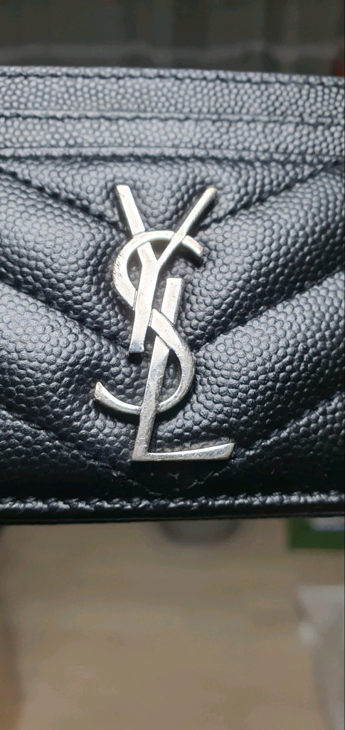 입생로랑 생로랑 카드지갑 은장 정품A급(감정O)구찌프라다루이비통디올고야드샤넬셀린느보테가버버리발렌시아가가방 이미지