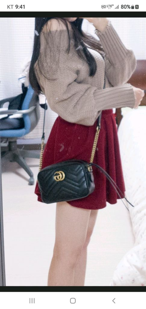 구찌 마몬트 마틀라세 스몰 크로스백 새상품급 정품(감정O)프라다루이비통디올고야드샤넬셀린느보테가생로랑발렌시아가가방 이미지