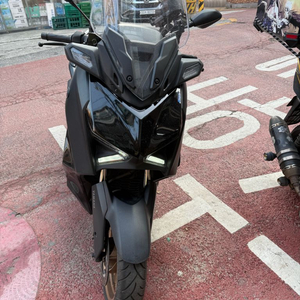 야마하 XMAX300 신차급 스쿠터 판매합니다 이미지