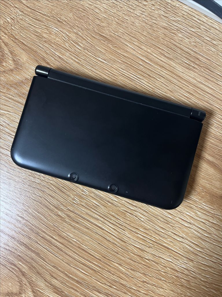 닌텐도 3DS XL + 게임 칩 5개 이미지