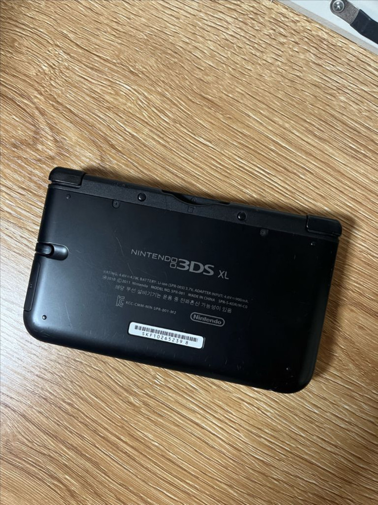 닌텐도 3DS XL + 게임 칩 5개 이미지