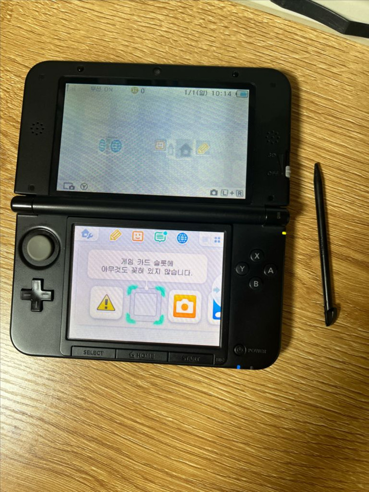 닌텐도 3DS XL + 게임 칩 5개 이미지
