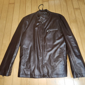 모던하게 입을만한 가죽 자켓 팝니다. 이미지