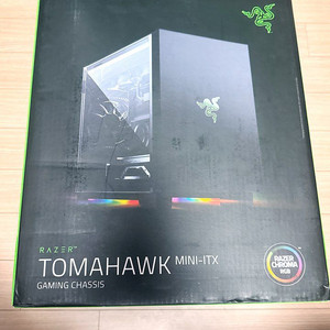 (미개봉 새제품) 정발 RAZER 토마호크 미니 itx PC 케이스 이미지