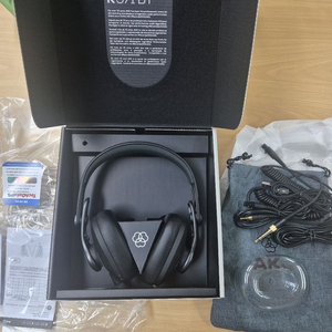 AKG K371-BT 블루투스 해드폰 이미지