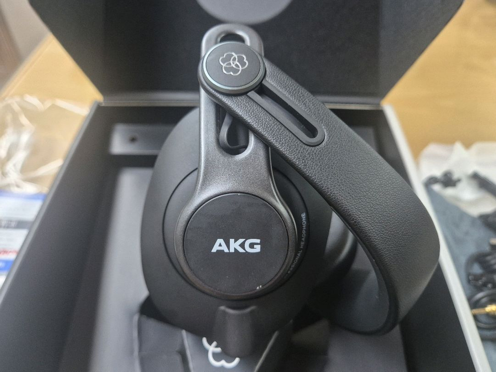 AKG K371-BT 블루투스 해드폰 이미지