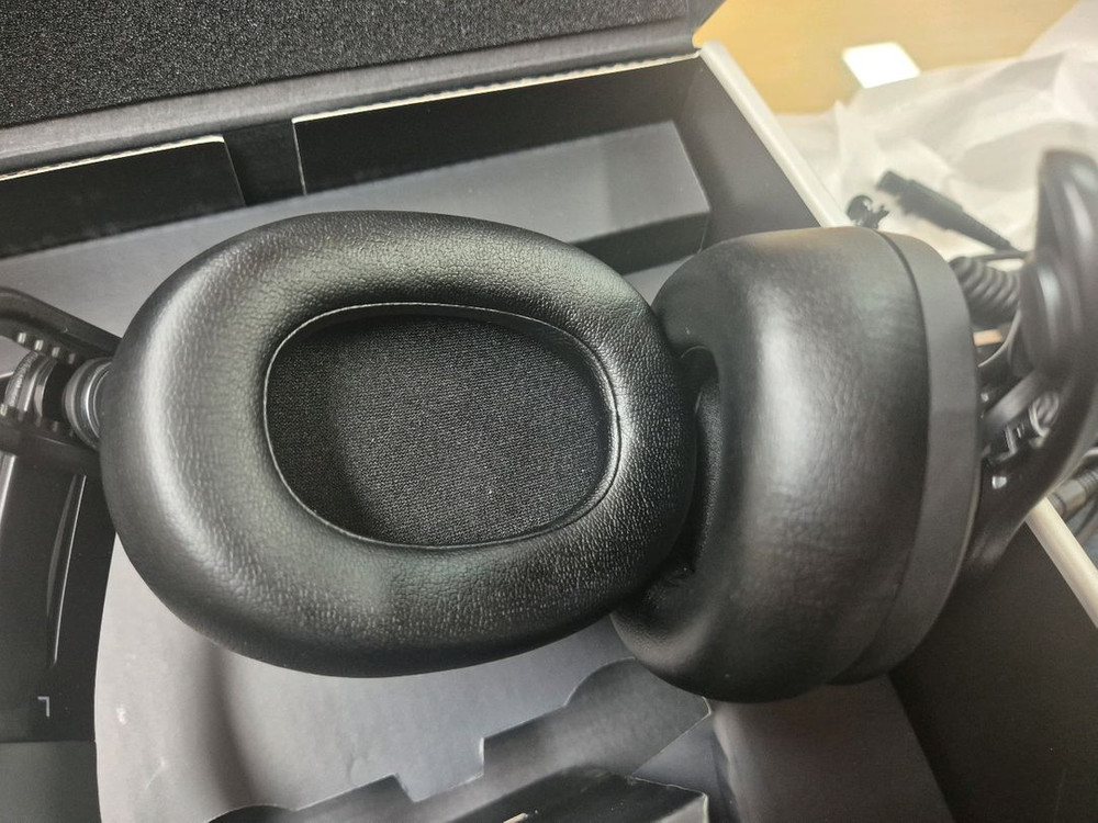 AKG K371-BT 블루투스 해드폰 이미지