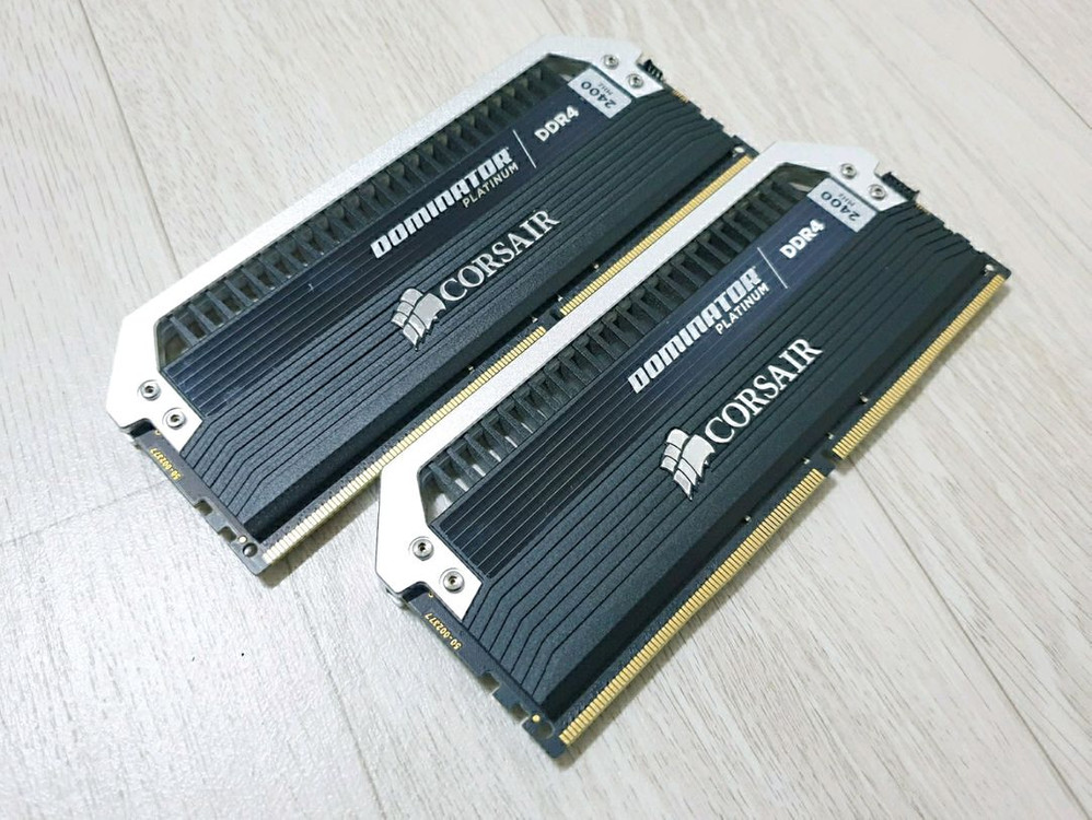 커세어 DDR4 도미네이터 8GBx2 (16GB) 램 이미지