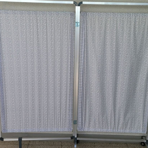 2단스크린 요양원가림막 의료용파티션 이미지