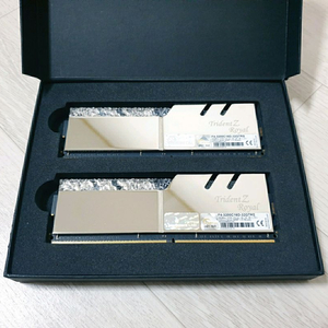 G.SKILL Trident Z Royal DDR4 3600MHz CL18 16GBx2 (32GB) 램 이미지