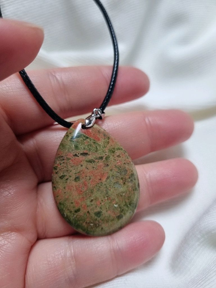 천연 매화석(우나카이트) 펜던트 원석목걸이 이미지