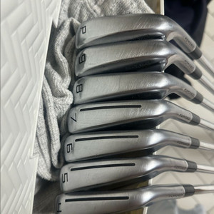 테일러메이드 P790 아이언 다이나믹골드 s200 115 3세대 이미지