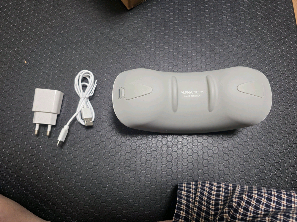 [급처분] 알파넥 원적외선 온열 목 마사지기 이미지