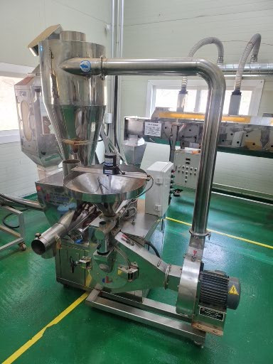 미립자분쇄기 이미지