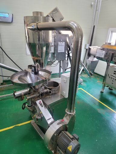 미립자분쇄기 이미지